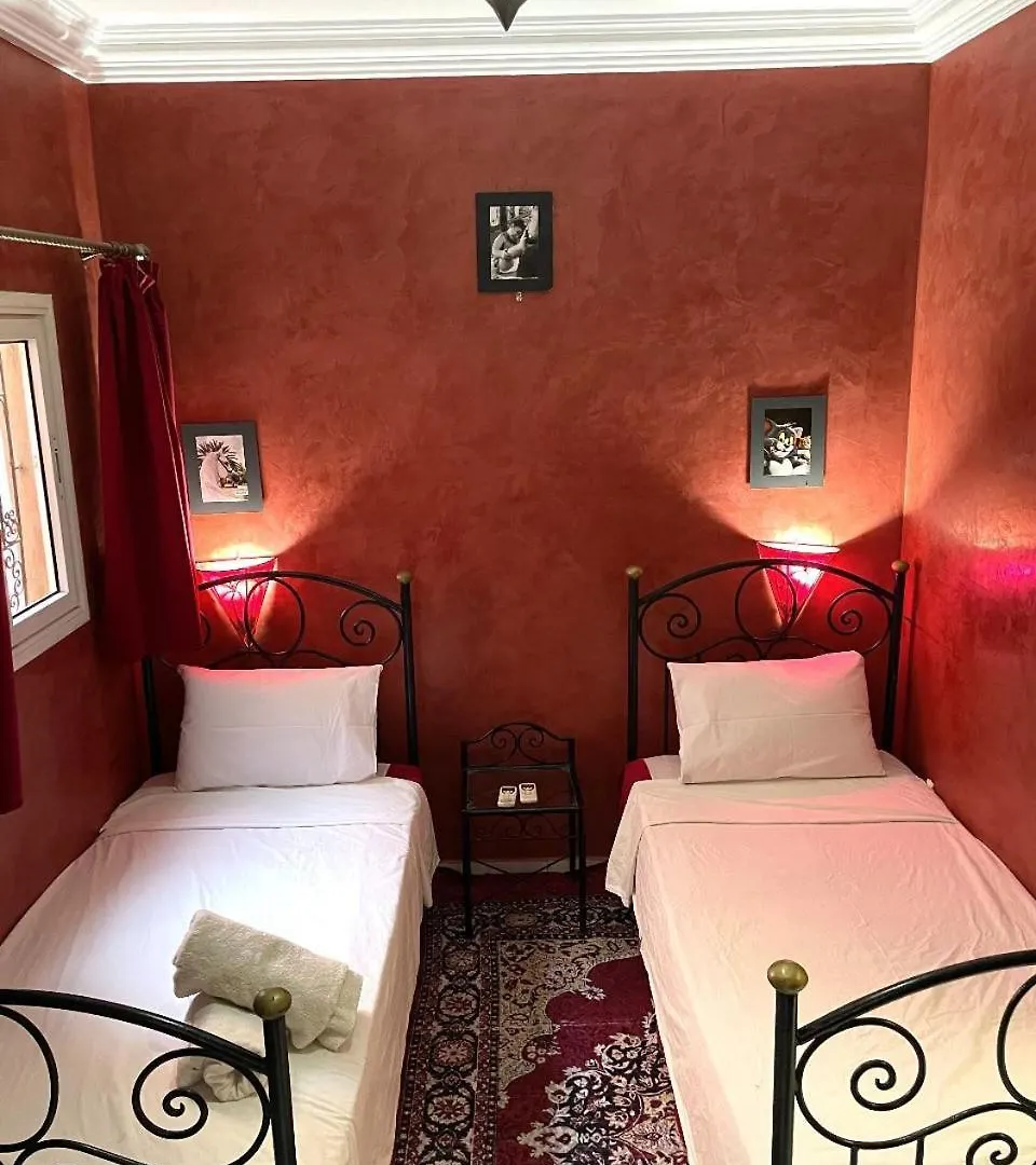 Riad Les Fleurs De Lys De Al Qaria Assiyahia Marrakesh Guest house