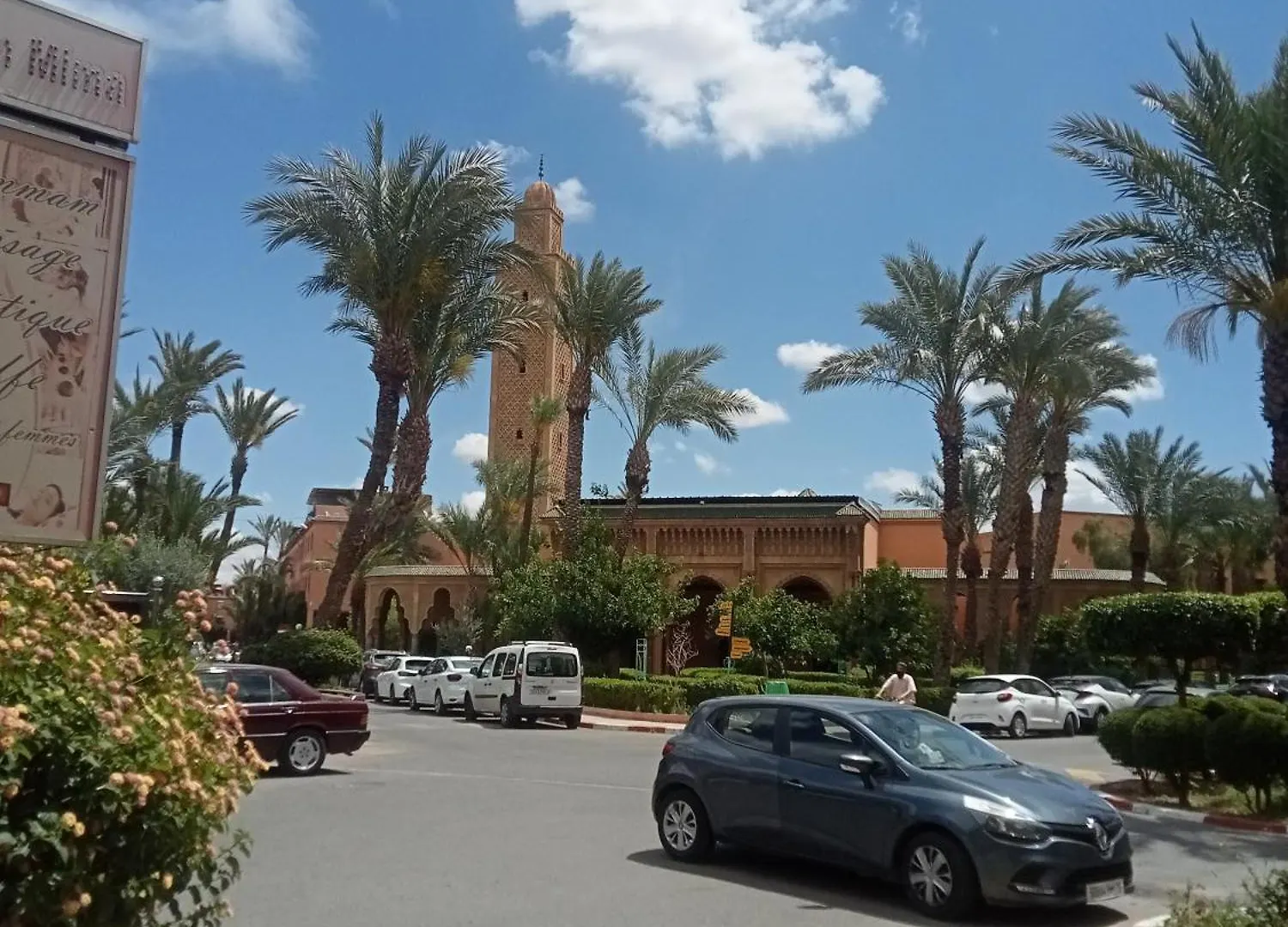 Riad Les Fleurs De Lys De Al Qaria Assiyahia 마라케시 게스트하우스